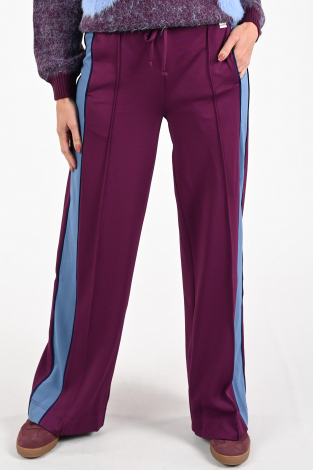 Pom Amsterdam SP9433 Rood