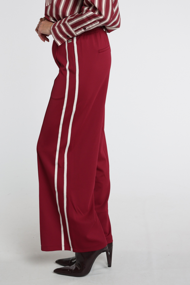 Pom Amsterdam SP9753 Nora Broek Rood