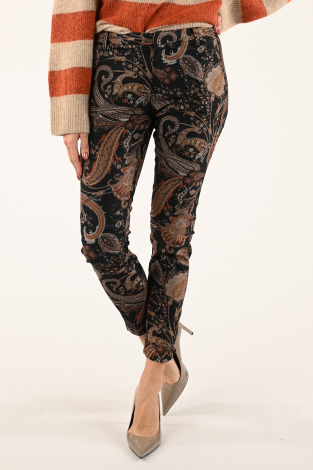 NickJean Sandy Paisley Bruin