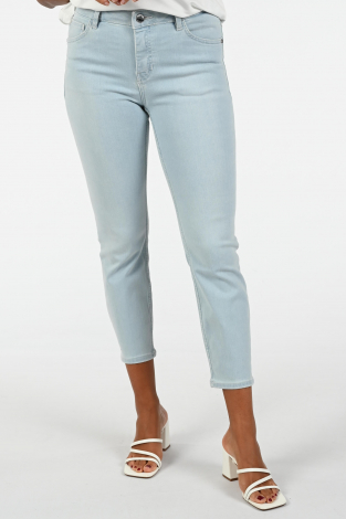 Rosner Antonia cropped Blauw