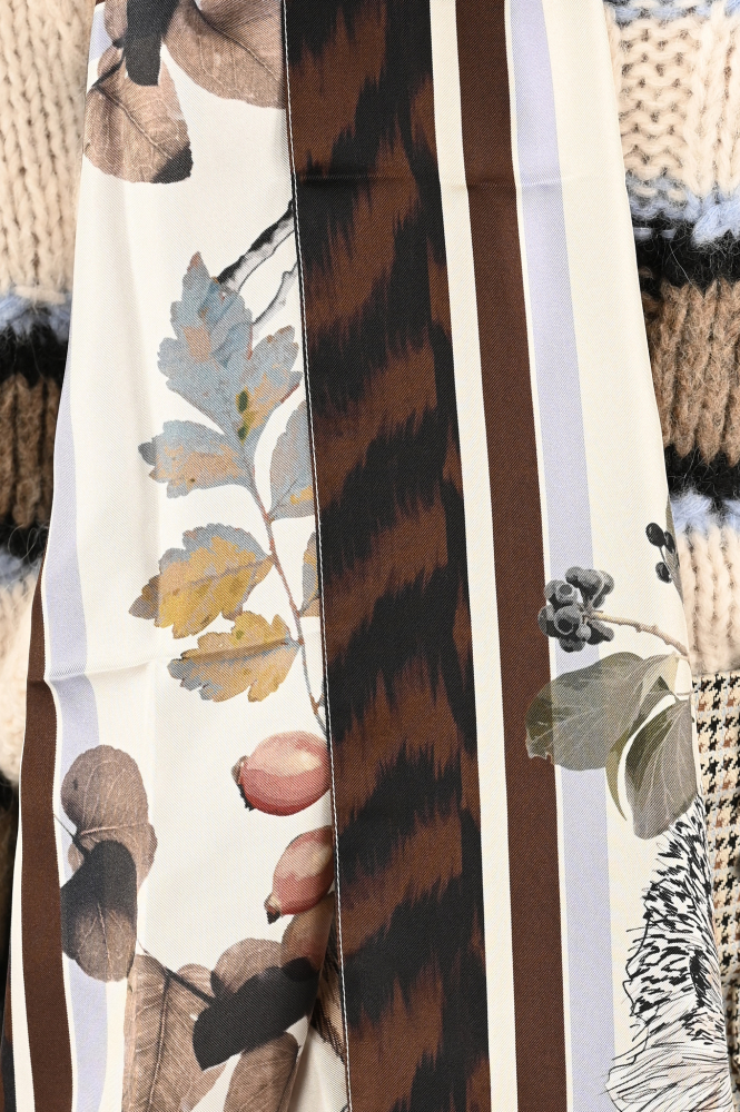 Marc Cain XC B4.15 Z44 Sjaal Beige