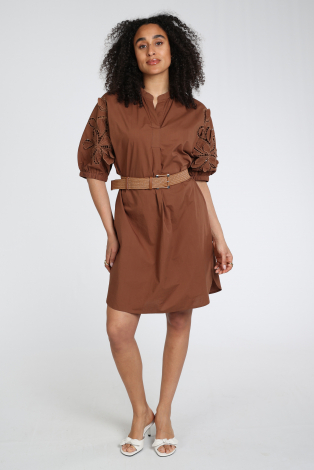 Luisa Cerano 838531-9492 Bruin