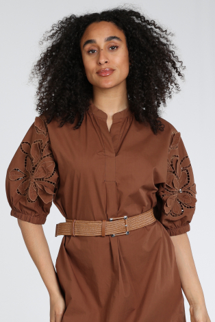 Luisa Cerano 838531-9492 Bruin